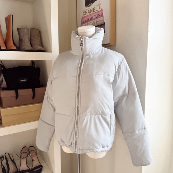 Beautiful Express Light Gray Puffer Jacket Size XS - Picture 3 of 5